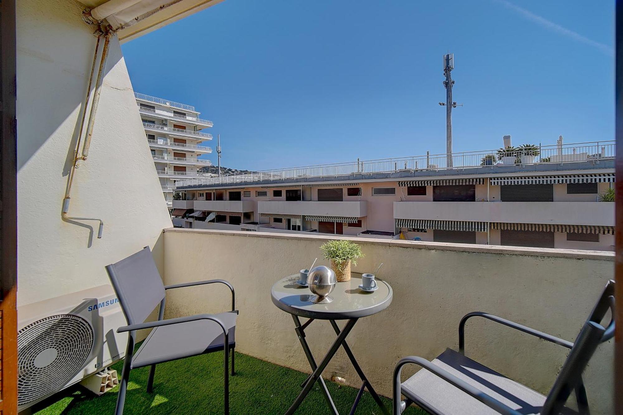 Le Palm - 100M Plage - Croisette - Verriere Cote D'Azur 戛纳 外观 照片